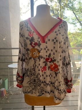 Anthropologie V‑Neck Tunic Top with floral embroidery - Vineet Bahl Devi blouse